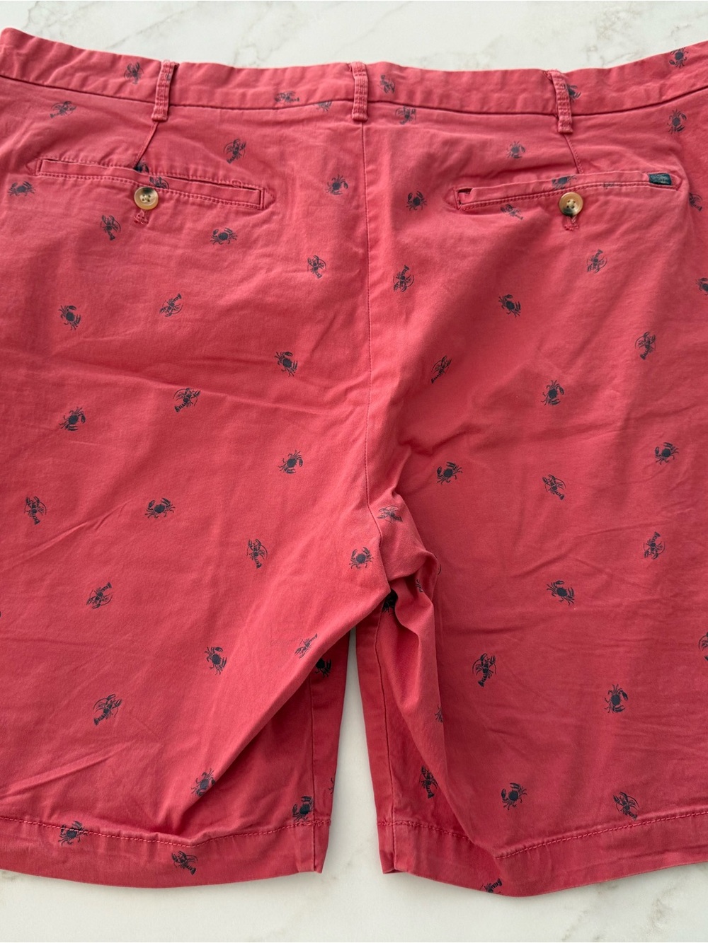 Izod Red Men's Crab 🦀 and Lobster 🦞 Shorts Size 40, 9.5 Inseam - Picture 4 of 6